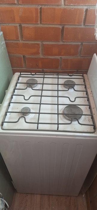 Продам газ плиту Лада