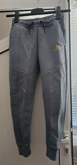 Nike Tech fleece  детско долнище
