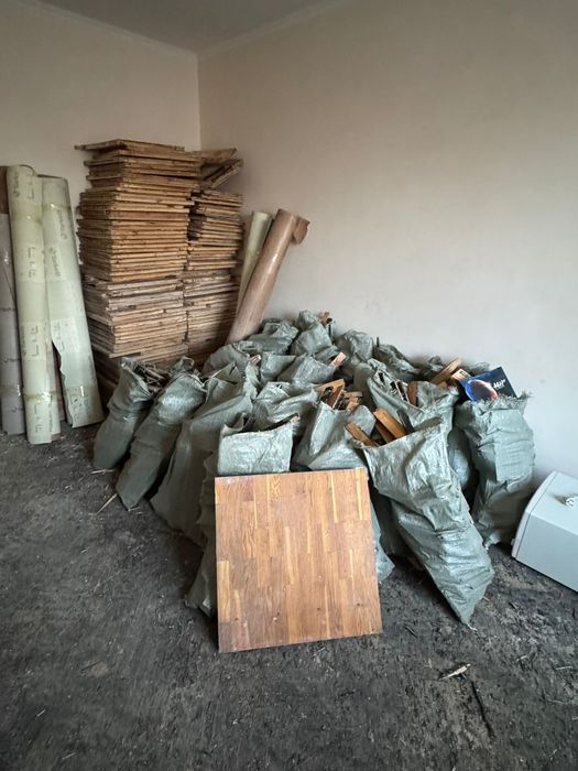 Старый паркет на дрова бесплатно