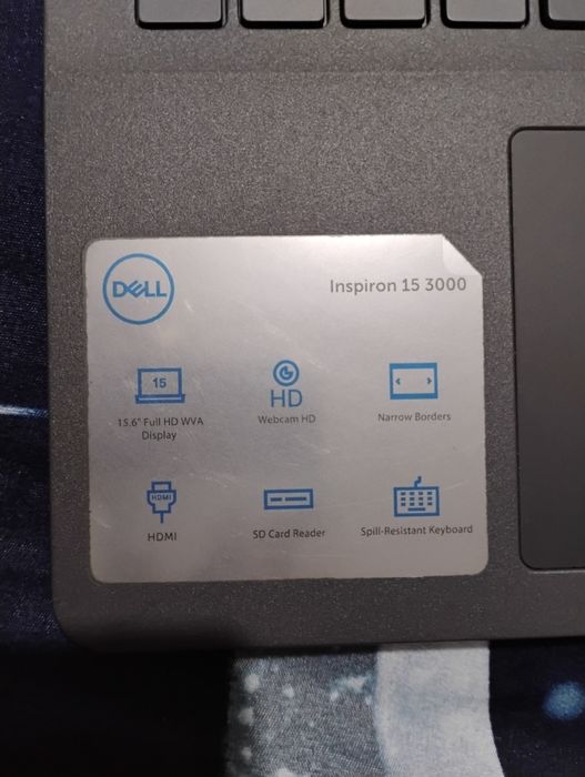 Laptop dell display 15,6 full Hdmi webcam Hd tastaură iluminată proce