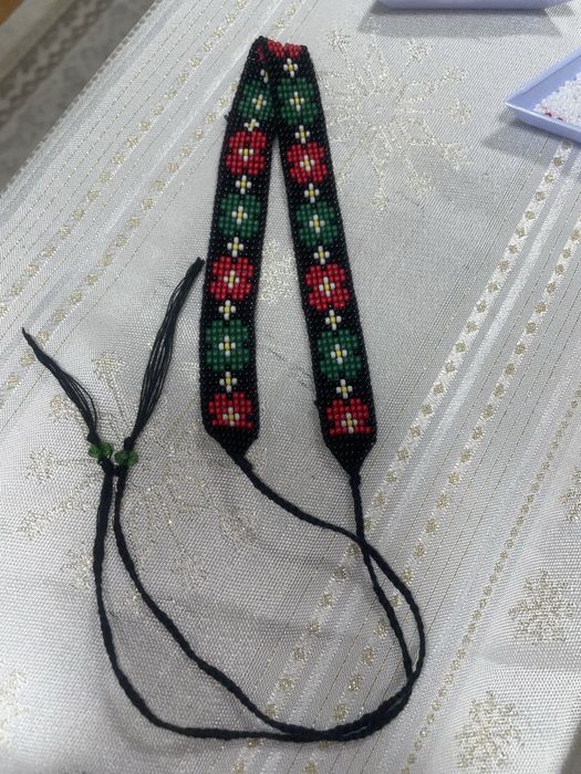 Vand bratari si zgardane…. Stergare pentru cosarca