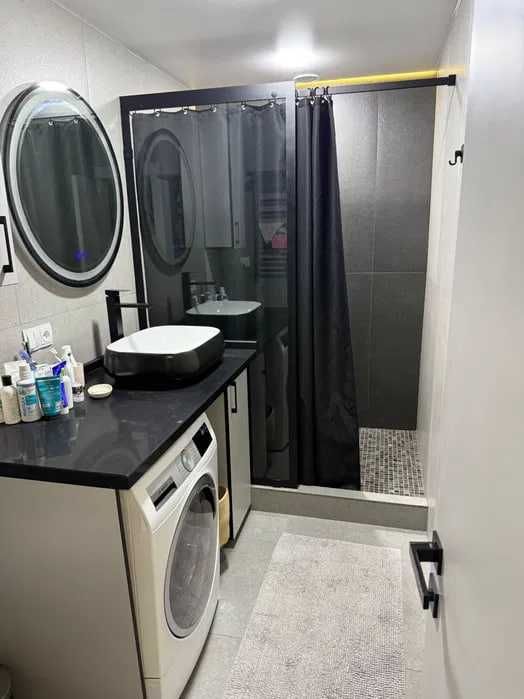 СРОЧНО! ПРОДАМ  квартира 3/2/4 на ЦУМ рядом Метро Космонавтов