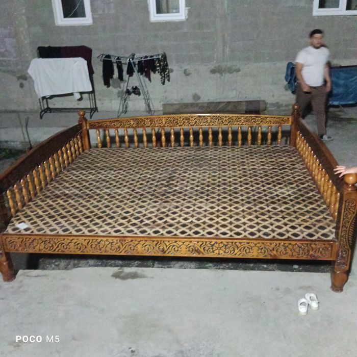 Топчан  новый продаеться срочно связи отездом