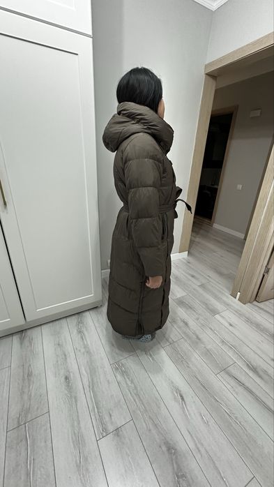 Зимний пуховик женский