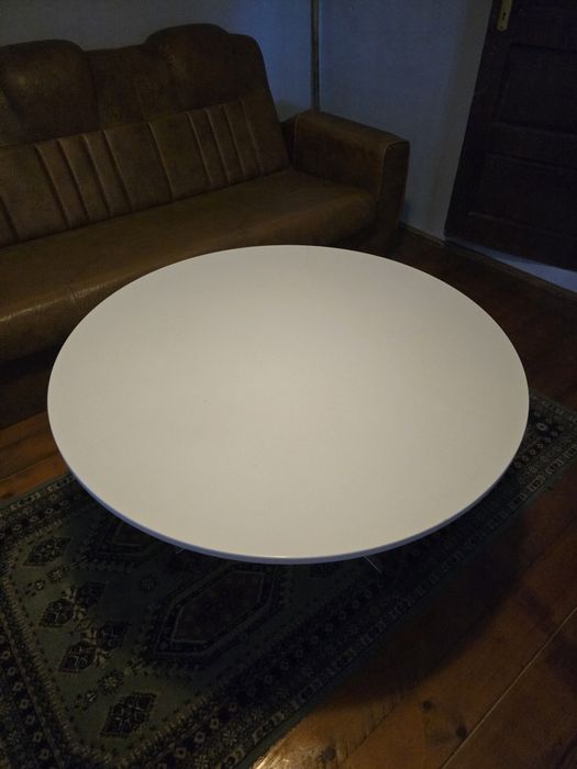 Masa rotunda diametru 1 metru