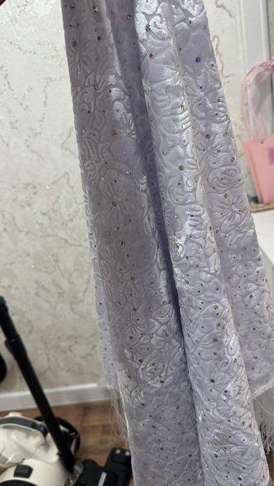 Продается белые качественные платки новые