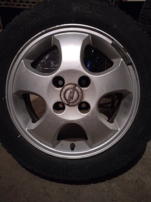 Anvelope cu jante de aluminiu 4 bucati