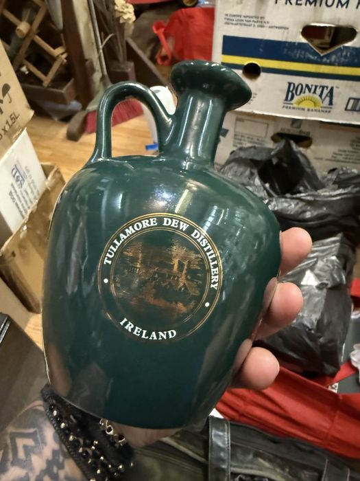 колекционерска бутилка от уиски порцелан