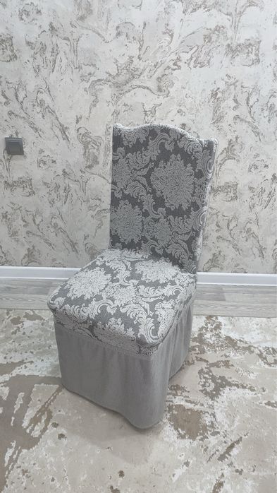 Продам стол + 8 стульев