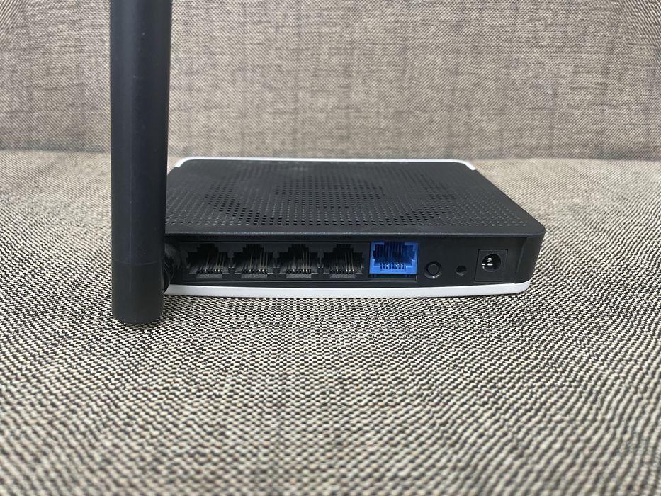 Рутер Netis WF2411