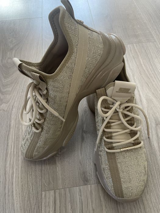 Чисто нови маратонки Steve Madden