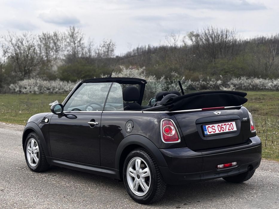 Mini One Cabrio  01.2013  136.000km  1.6 motor 98 Cai