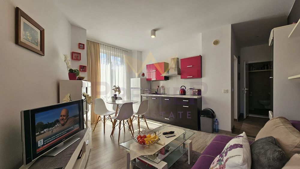 Продава се Двустаен апартамент в к.к. Слънчев бряг - 54 кв.м за 1426 €/кв.м - Снимка #1