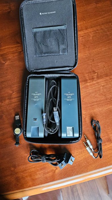 Boxe birou/laptop Altec Lansing XT1 + husa si accesorii