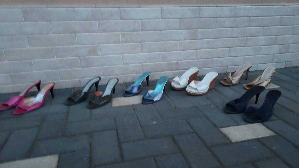 Pantofi si saboti