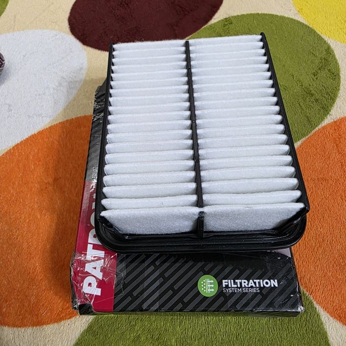 Фильтр воздушный  в автомобиль