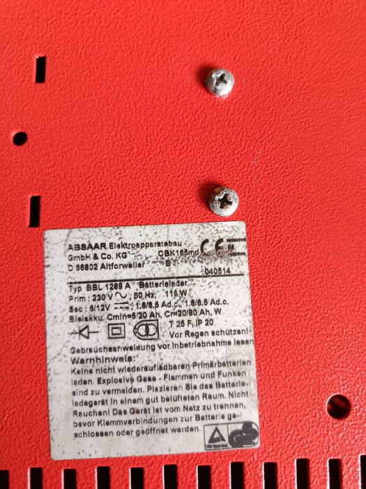 Încărcător baterie ABSAAR 9 AMP