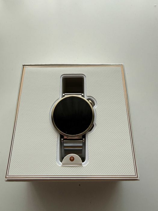 Продавам смарт часовник Huawei watch GT 4