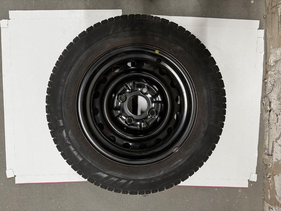 Резервна гума 4 х 114,3 / 14 цола / 175х70х14