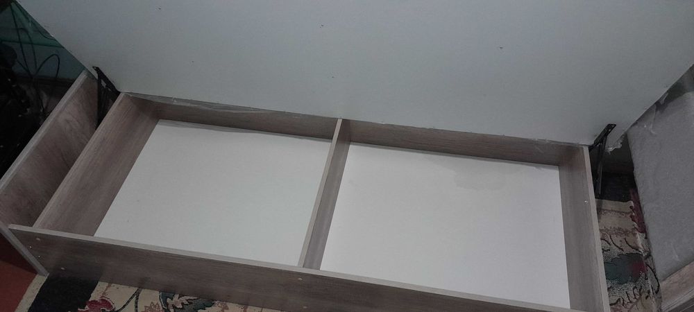 Продам кровать добротную