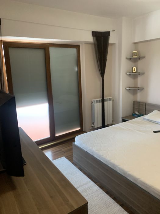 Apartament 3 camere decomandat Spital