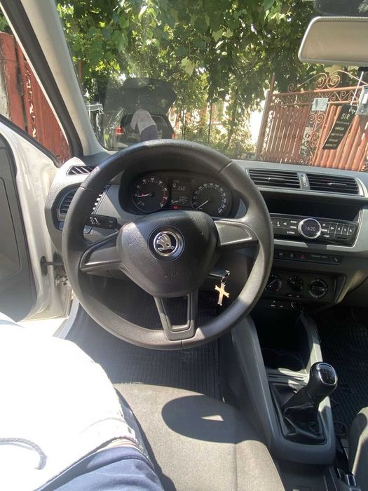 SKODA Fabia 2016 — imagine 4