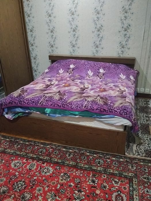Спальная кровать срочно продается