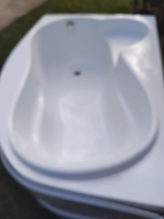 Cade fibra aproape noua