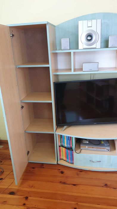 Секция за стая с модерни цветове