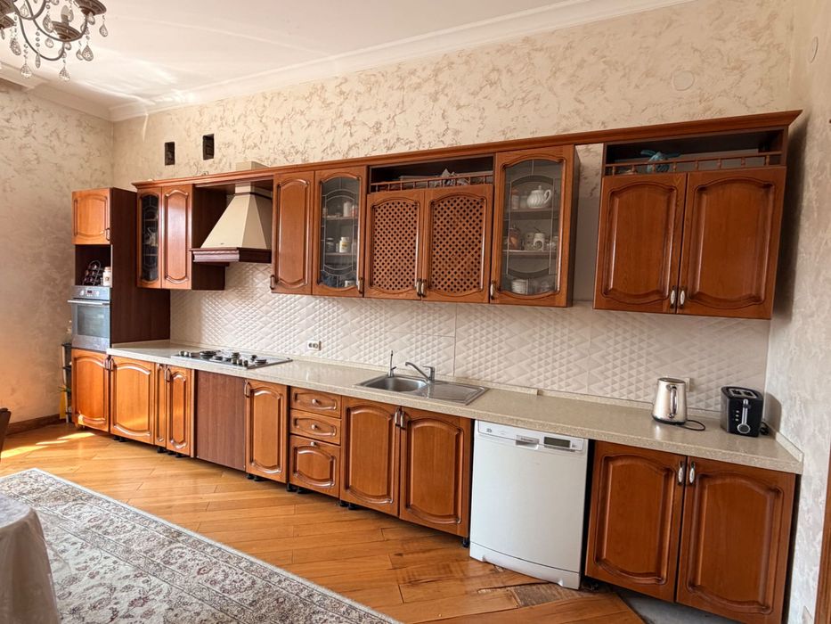 Кухонный гарнитур