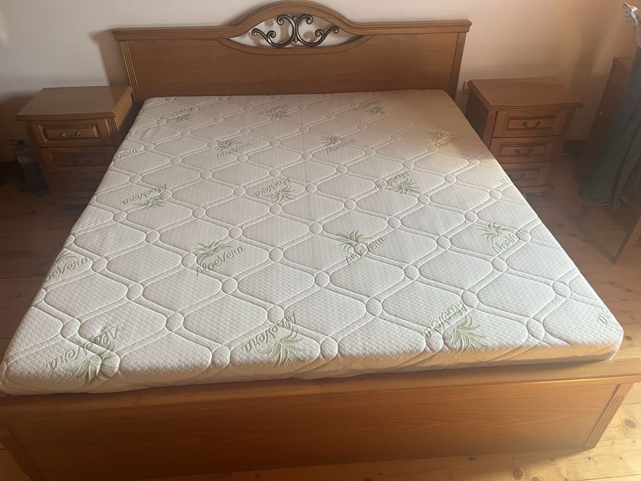 Матрак двулицев  200 х 180 твърд като нов