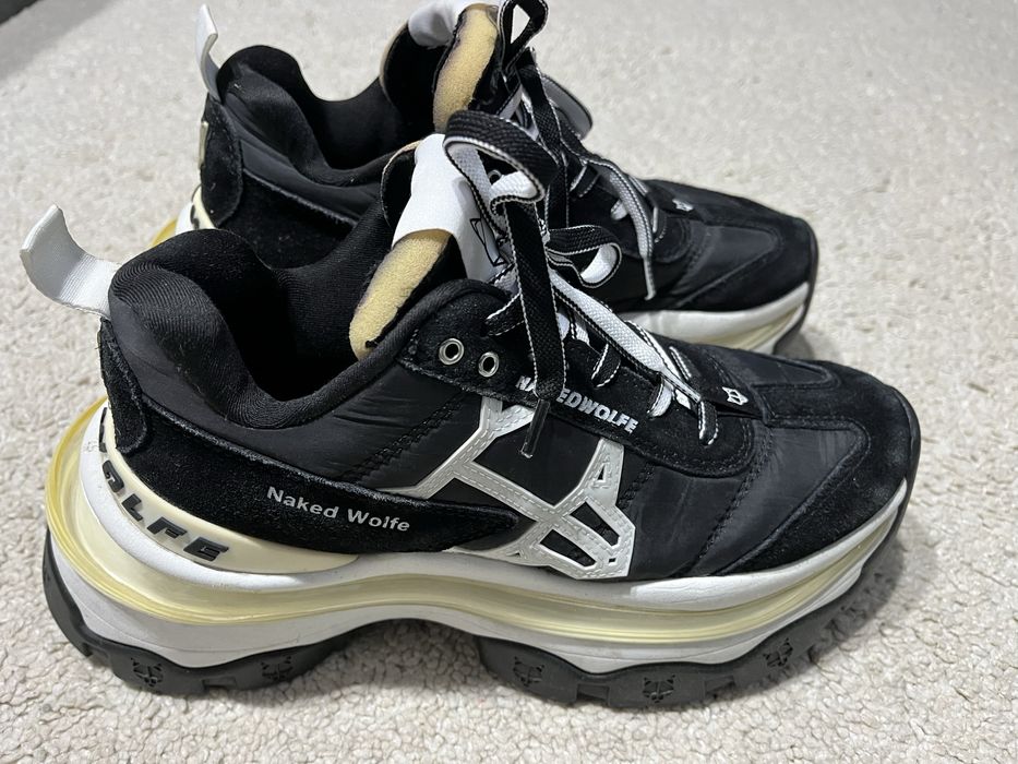 Naked Wolf Кецове