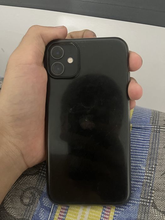 iPhone 11 black