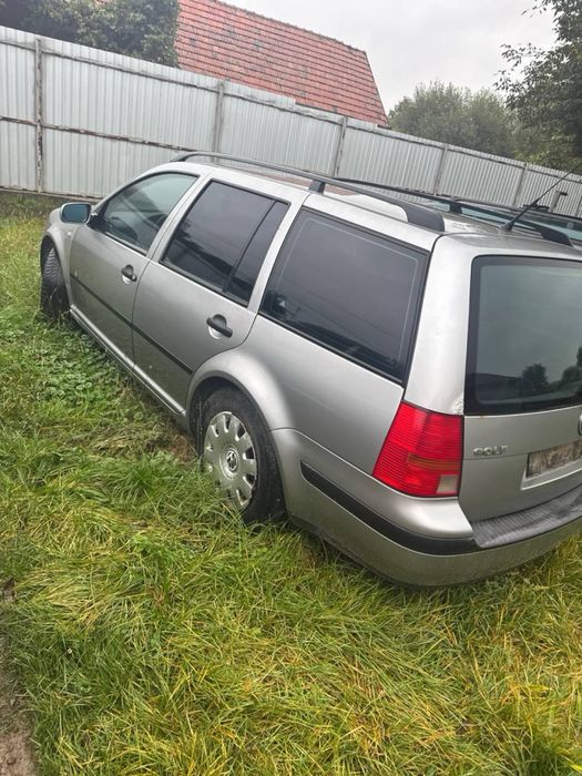 Vand VW golf 4 1.4 benzina/GPL radiat