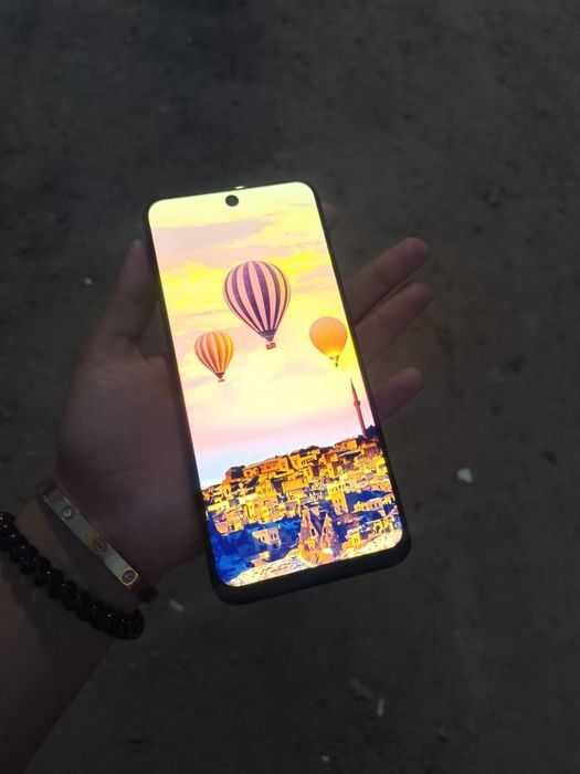 Продам или обменаю Honor 8X