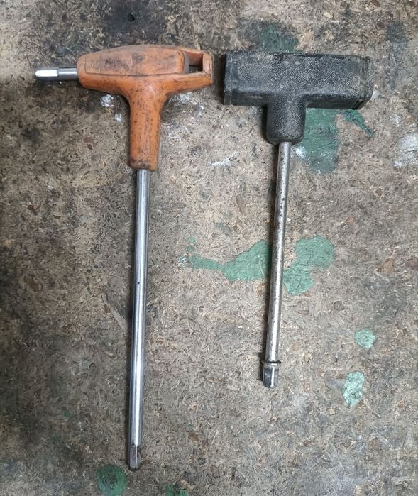 Cheie  T teu ,10 RON buc,asigur expedierea coletului avantajos la oric