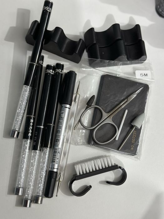 Материалы для маникюра