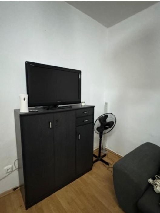 Două garsoniere de vânzare