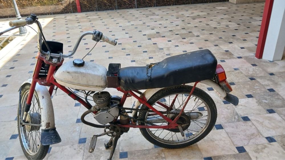 Velomotor sotiladi. Holati alo darajada