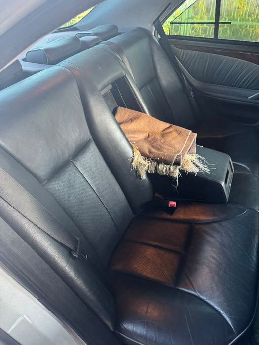 Mercedes benz E280