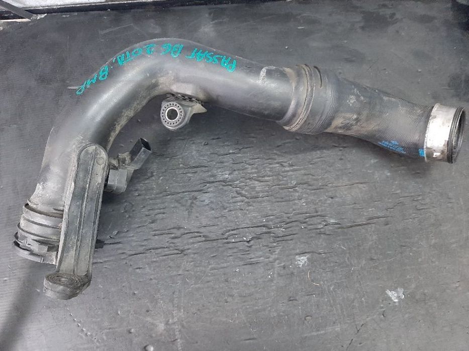 Furtun tubulatura intercooler cu senzor 2.0 tdi vw jetta 3 golf 5 passat b6 3c0145838b 3c0145762a