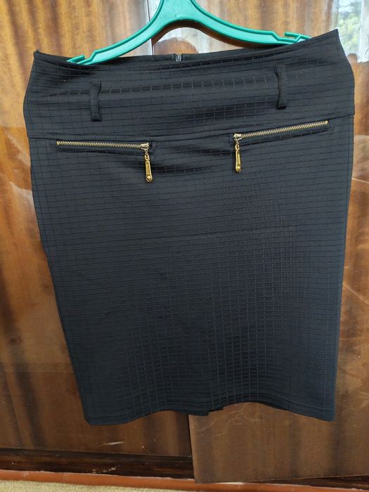 Юбка чёрная размер 48
