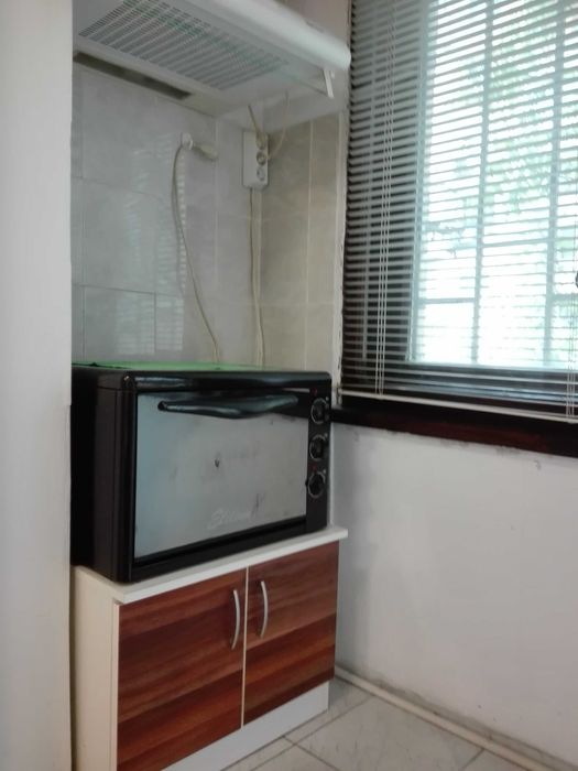 Дава се под наем Едностаен апартамент в Бургас, Възраждане - 33 кв.м за 219.3 € - Снимка #2