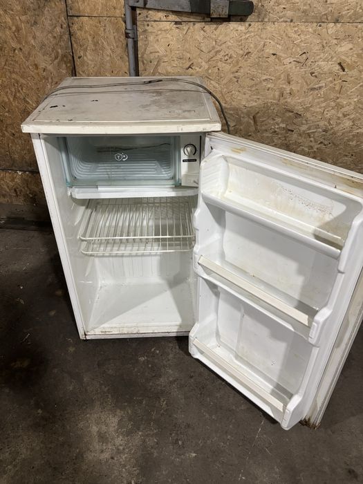 Холодильник LG маленьки