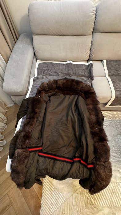 Продаю Шубу в отличном состояние