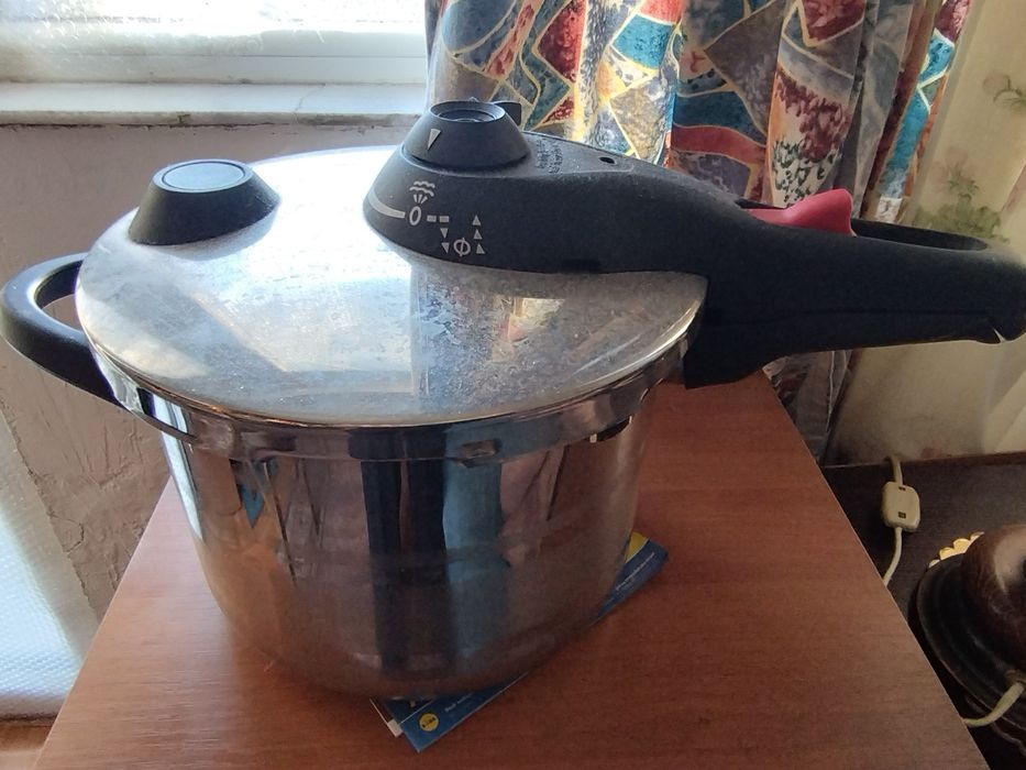 Висококачествена тенджера под налягане Magefesa Steinbach FISSLER