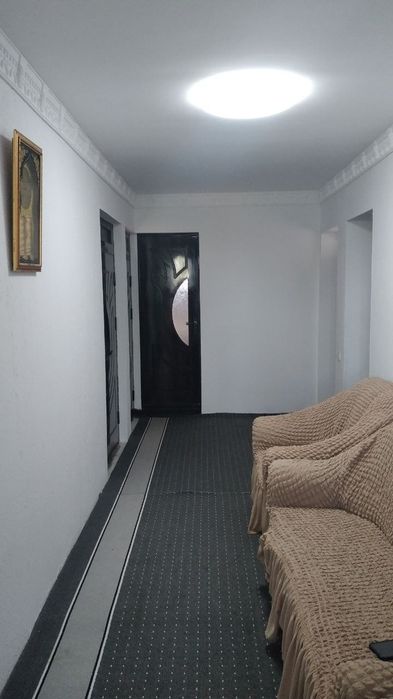 Уй сотилади 3 хона ли