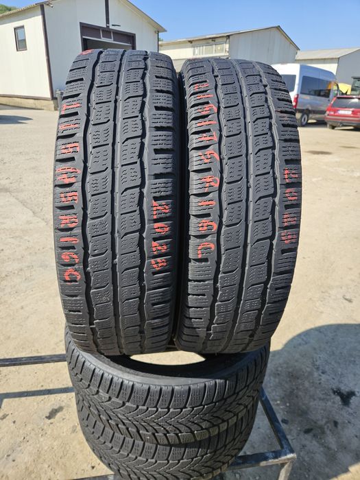 Vând 2 anvelope M+S 215/75/16 C 215/75r16 C Kumho