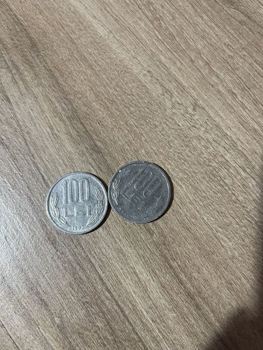 Vand monede de 100 de lei cu Mihai Viteazul anul 1992