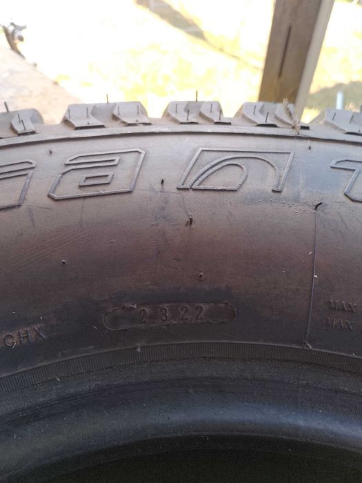 Vând anvelope off road